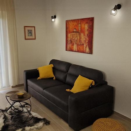 Apartmani Volga Petrcane Esterno foto