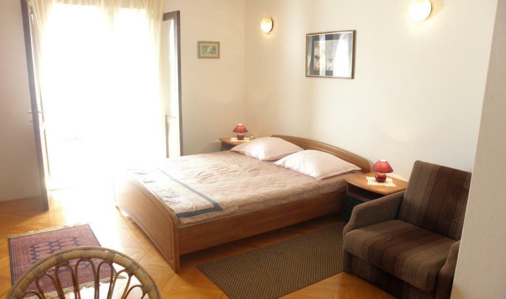 Apartmani Volga Petrcane Esterno foto